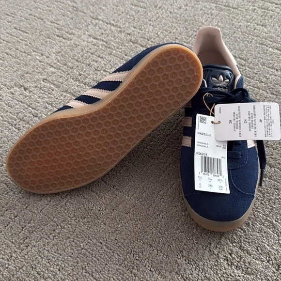 Adidas Gazelle Blue and taupe sneakers . Brand new - Picture 2 of 3